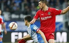 星空体育官网-汉诺威96首战亮相，勇破敌阵势不可挡