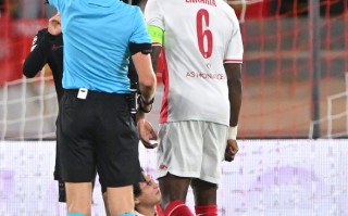 星空体育app-摩纳哥客场负于巴萨，欧冠小组出局