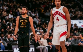 星空体育官网入口-灰熊客场战胜拓荒者，西部排名继续上升