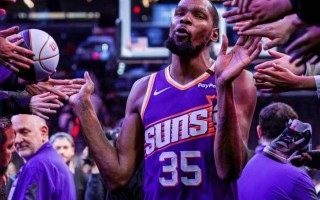 星空体育-快船队新秀在比赛中表现大放异彩