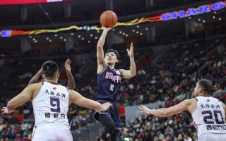 星空体育官网-球队士气高昂，取得连续胜利晋级次轮