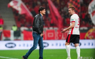 星空体育官网-中场核心受伤离场，球队实力受到考验