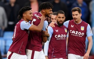 星空体育官网入口-南安普顿主场平局，积分暂时停滞