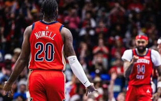 星空体育app-马刺胜鹈鹕，德罗赞取得关键进球