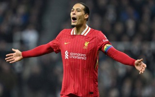 星空体育官网-利物浦队长赞扬球队表现，期待下一轮比赛