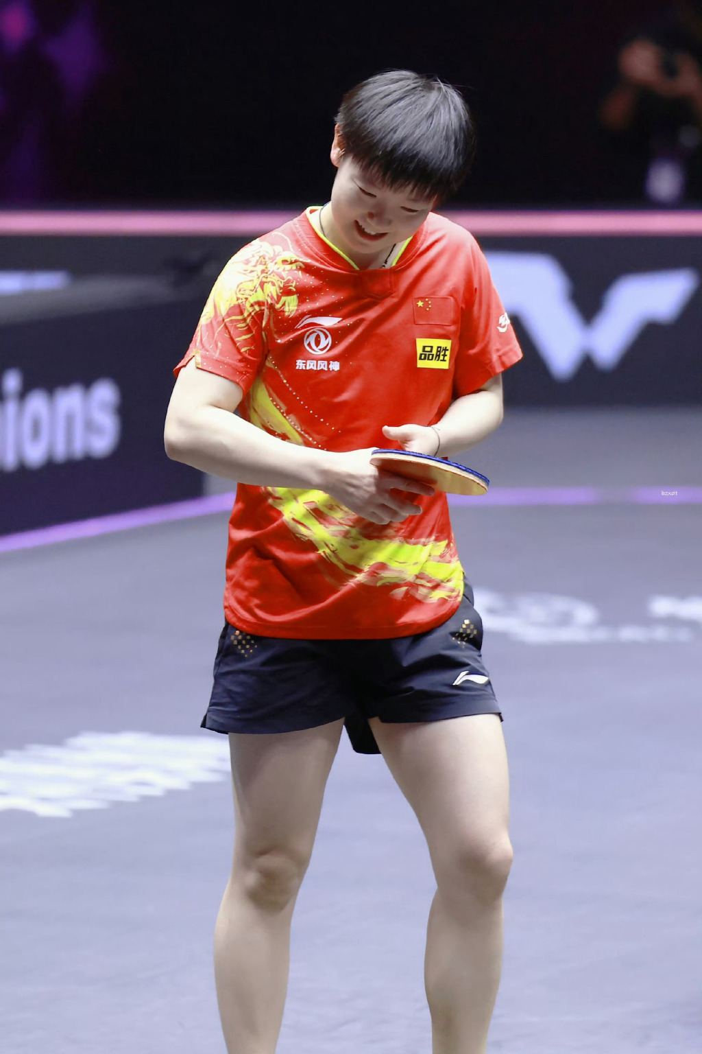 星空体育官网-战况激烈：女队后卫稳固，锋线出击功夫见真章-第1张图片-星空体育官方网站