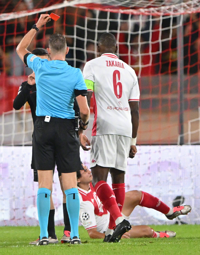 星空体育app-摩纳哥客场负于巴萨，欧冠小组出局-第1张图片-星空体育官方网站