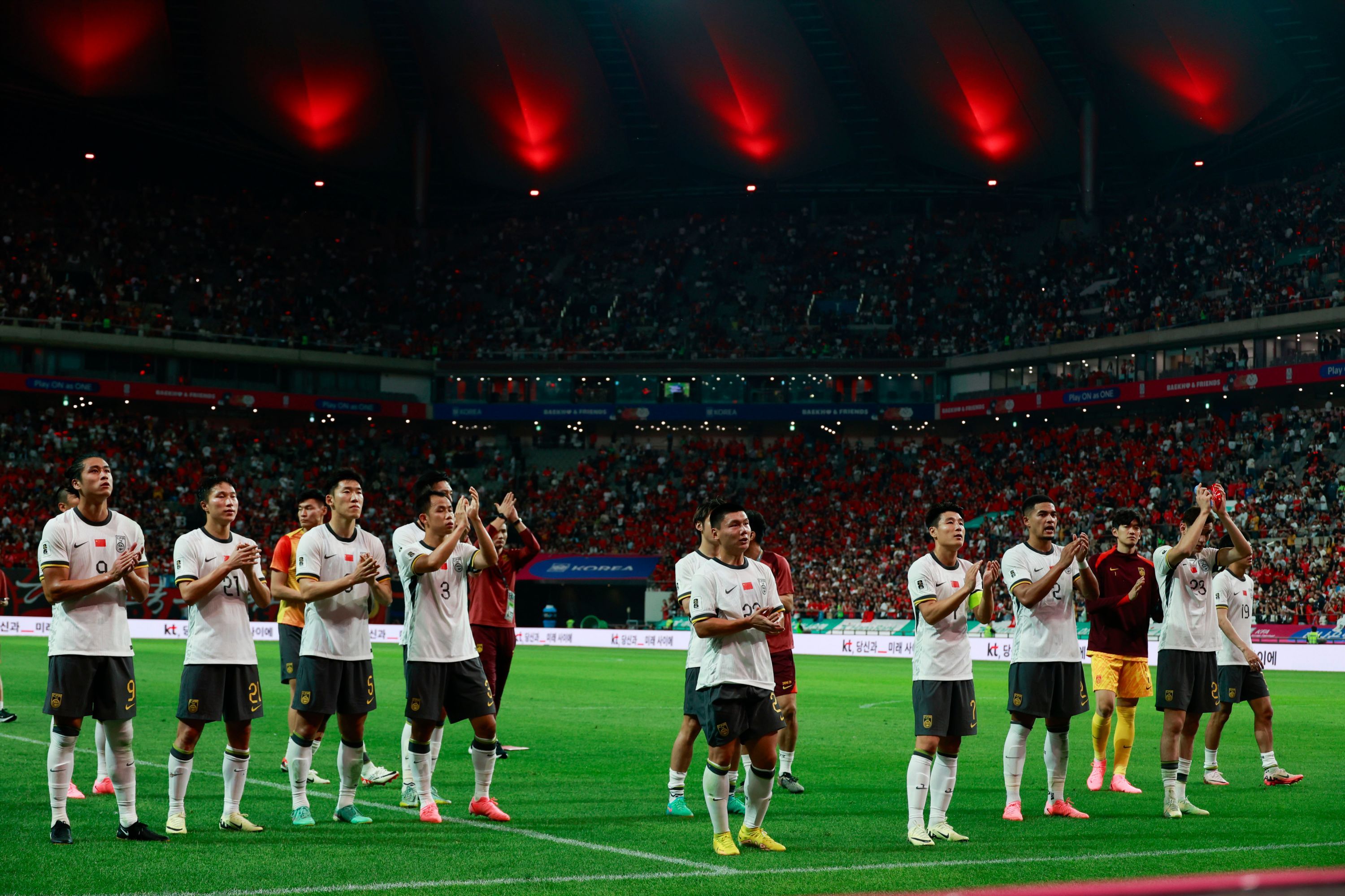 星空体育-亚洲杯篮球比赛进入半决赛阶段,战况激烈-第1张图片-星空体育官方网站 星空体育-亚洲杯篮球比赛进入半决赛阶段,战况激烈-第1张图片-星空体育官方网站