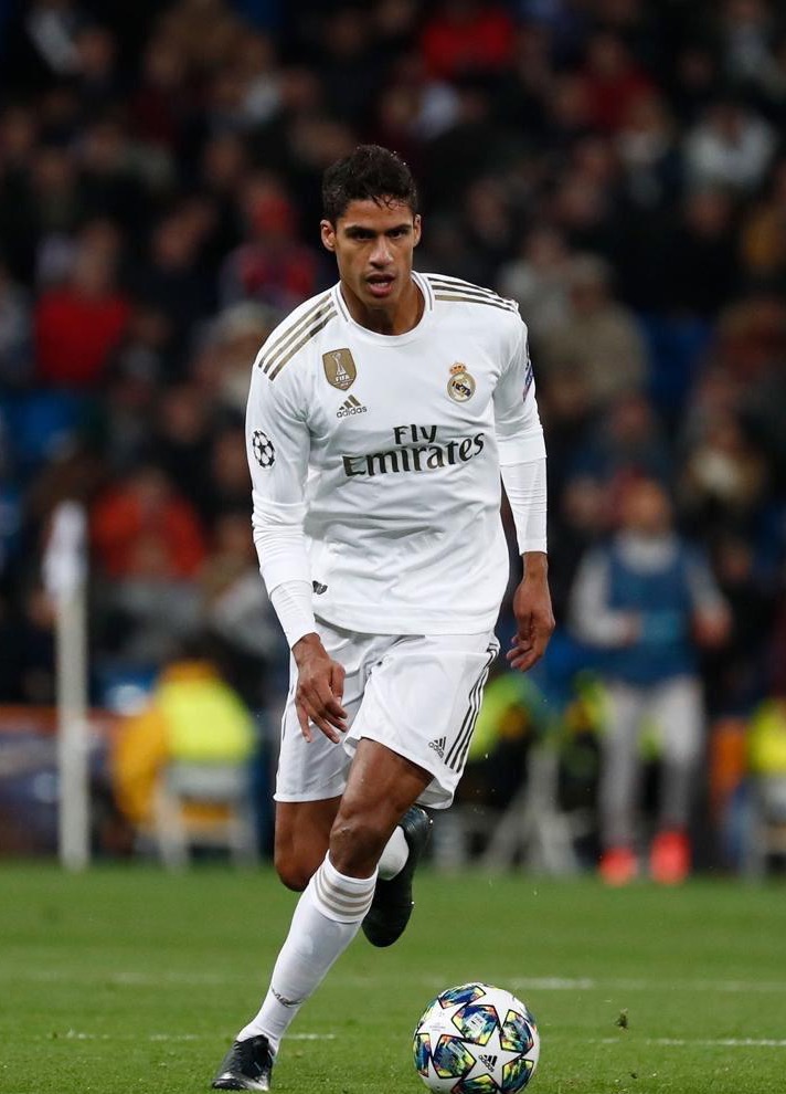 星空体育官网入口-瓦拉内在比赛中展现超凡实力-第2张图片-星空体育官方网站