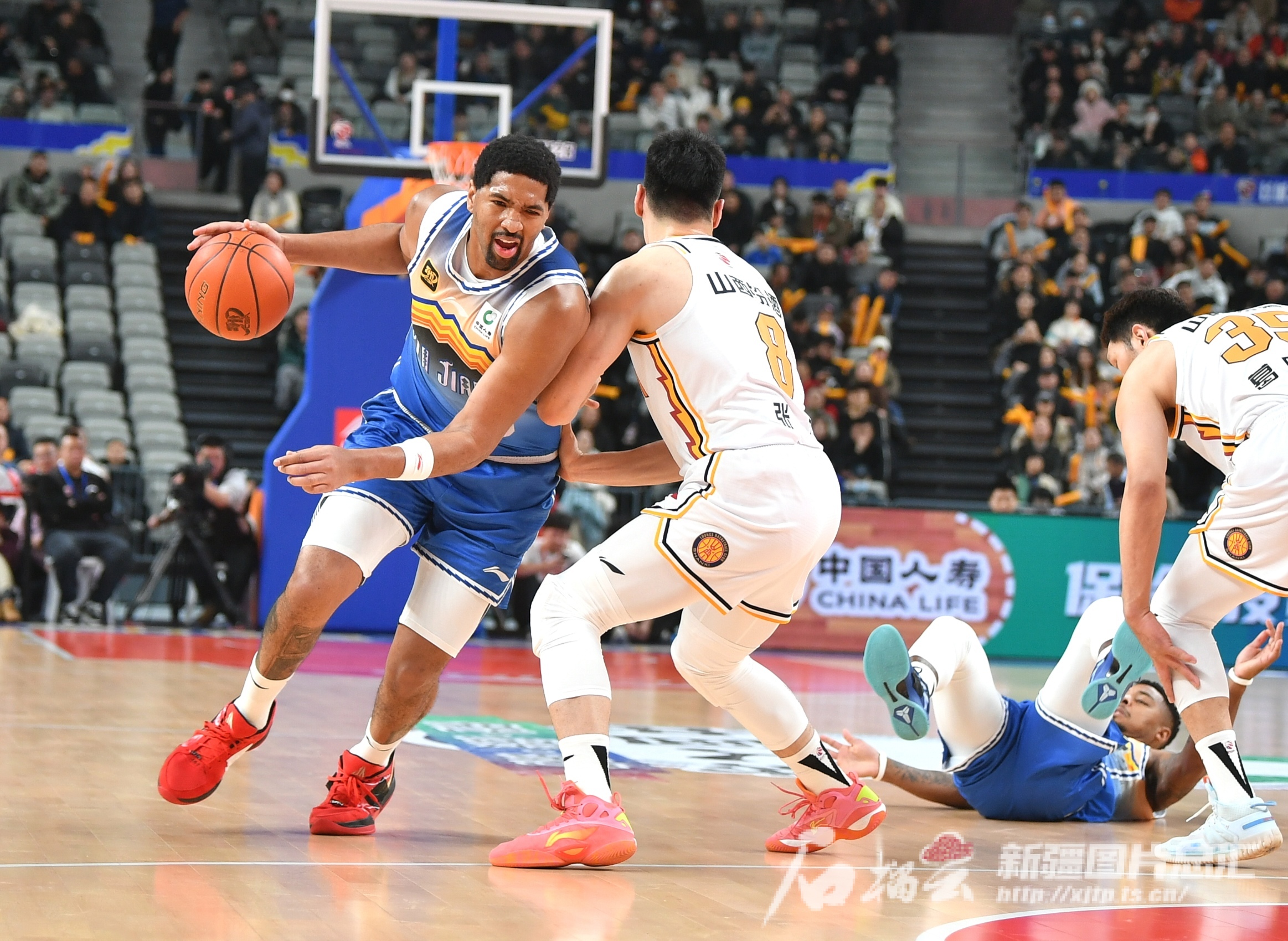 星空体育app-新疆队客场被逆转，遭受联赛第一败绩-第2张图片-星空体育官方网站