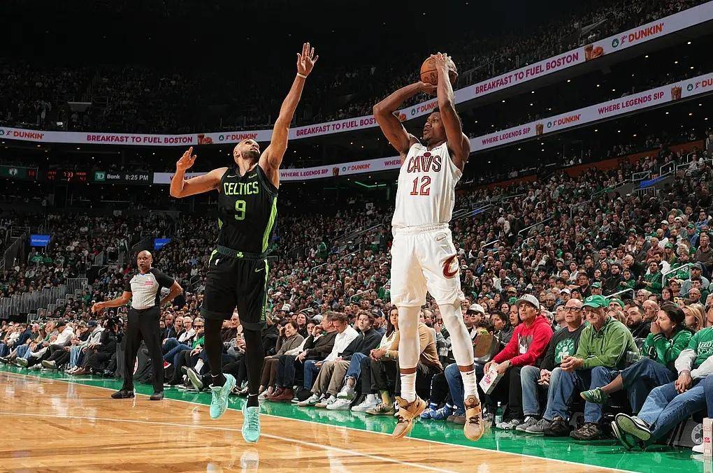 星空体育官方网站-NBA冠军联赛队伍备战全球争霸-第2张图片-星空体育官方网站 星空体育官方网站-NBA冠军联赛队伍备战全球争霸-第2张图片-星空体育官方网站