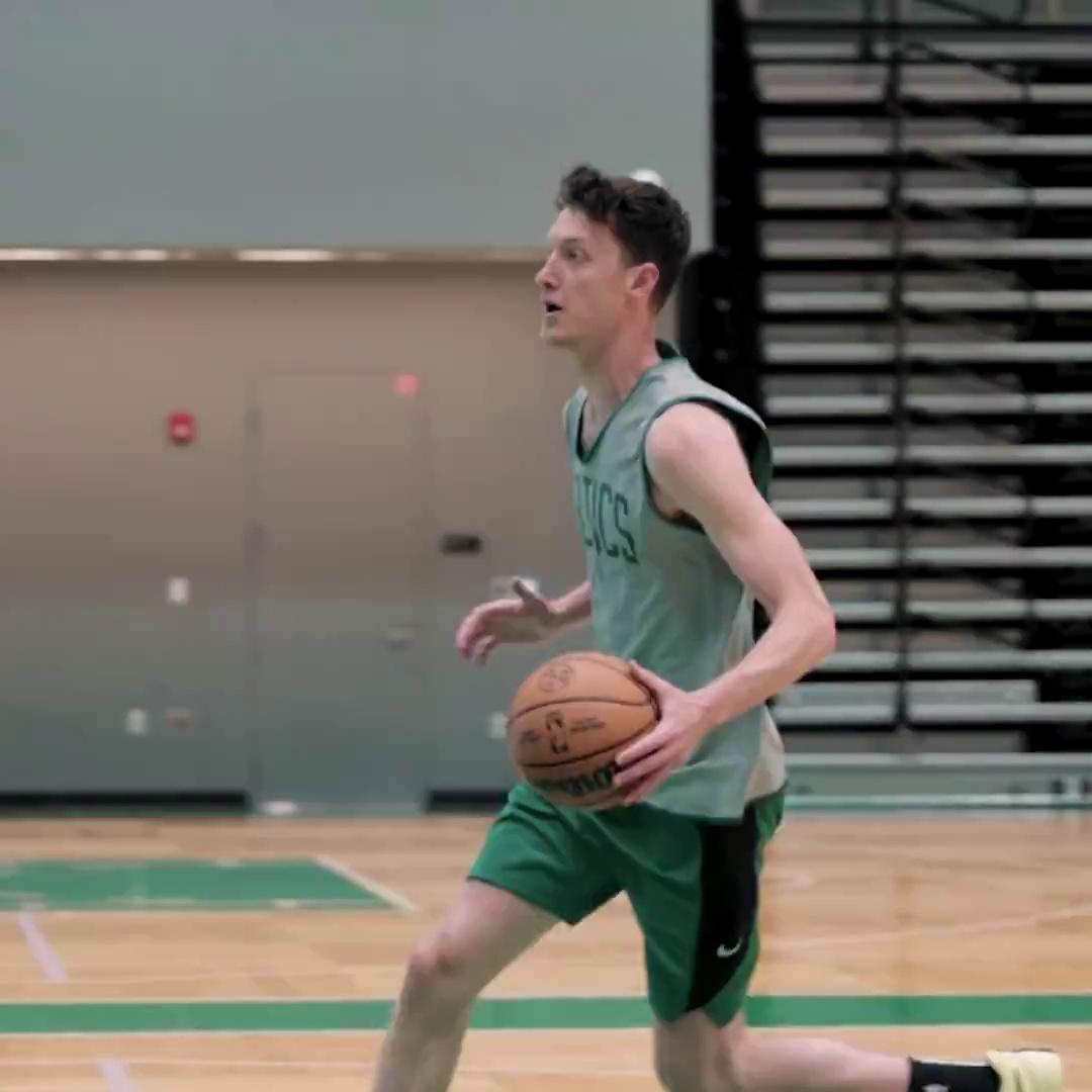 星空体育官网-凯尔特人球员家中训练秀效果-第2张图片-星空体育官方网站 星空体育官网-凯尔特人球员家中训练秀效果-第2张图片-星空体育官方网站