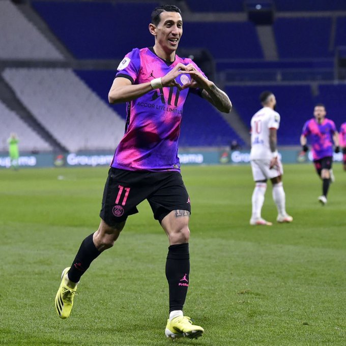 星空体育app-里昂客场平巴黎圣日耳曼，表现出色-第2张图片-星空体育官方网站