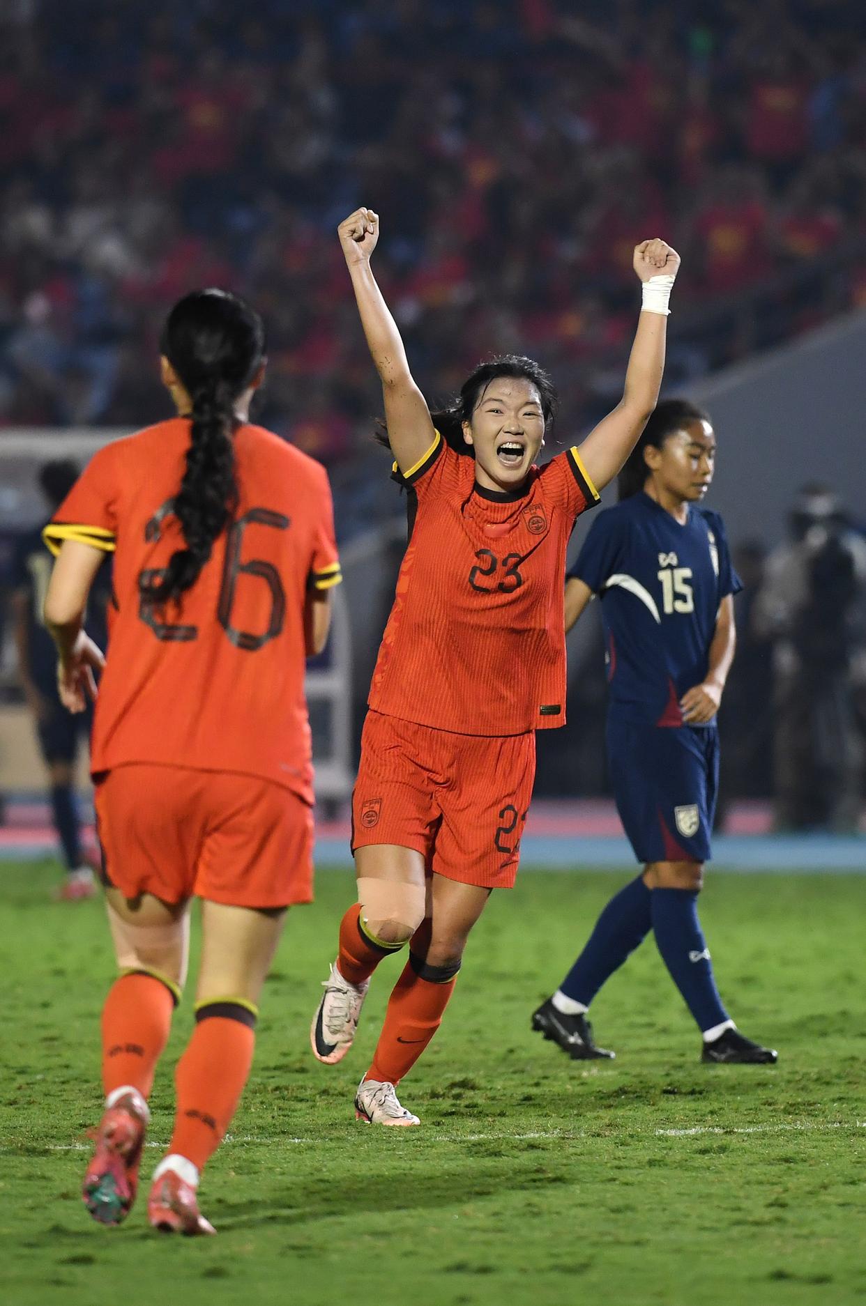 星空体育官方网站-中国女足在国际比赛中突破对手防线-第2张图片-星空体育官方网站